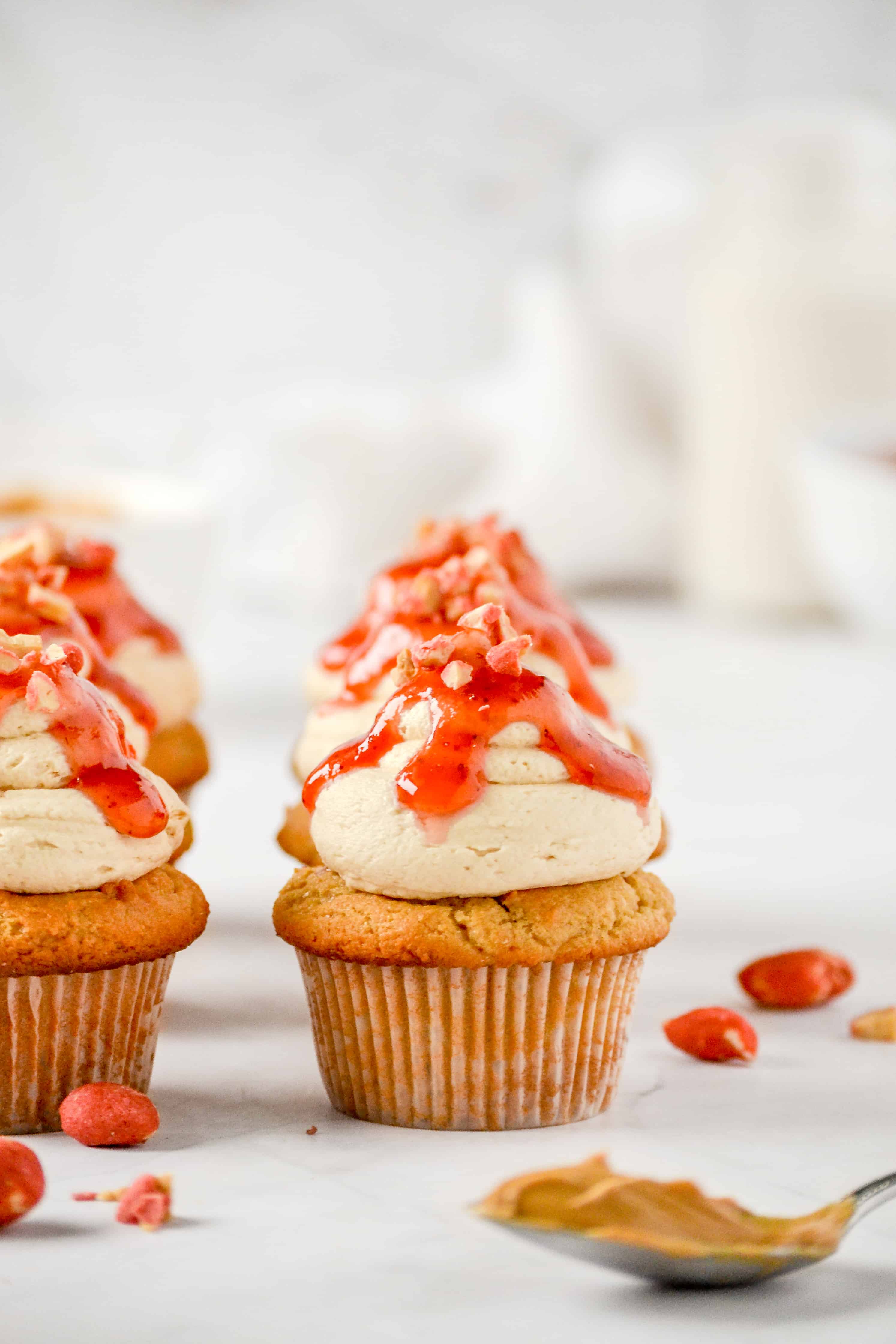 PEANUT BUTTER AND JELLY CUPCAKES